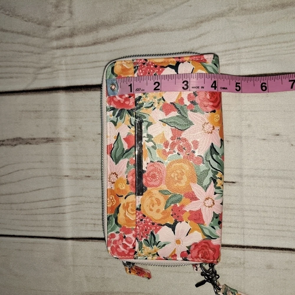Mundi Sierra Clutch Wallet Floral With Wristlet Strap 2 FOR 20 SALE